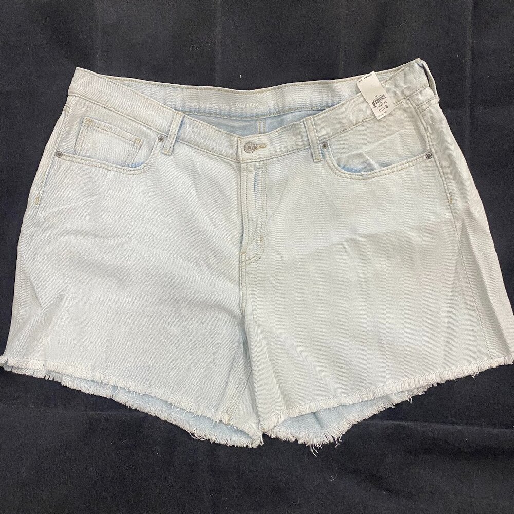 *NWT* Old Navy Cut Off Denim Shorts - 18 Baggy